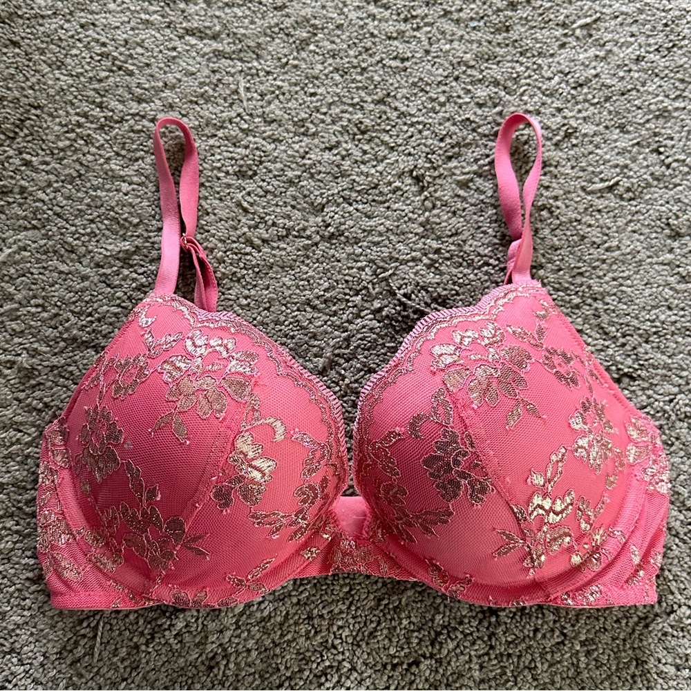 Victoria’s Secret Underwire Push-up Bra
